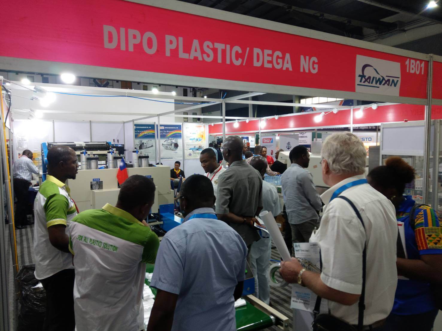 DIPO Plastic Machine Co., Ltd.Exposición de maquinaria plástica PROPAK Nigeria 2019